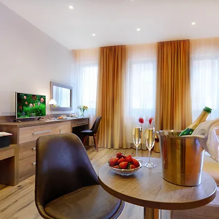 Viktor 3* Bratislava