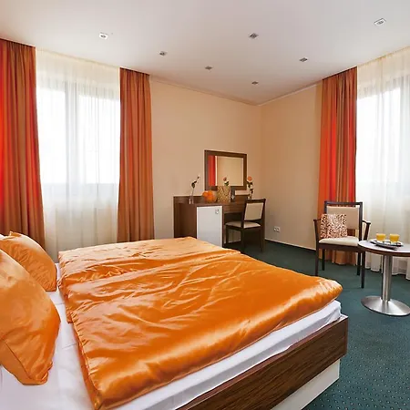 Viktor Hotel 3*