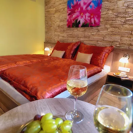 Hotel Viktor 3*