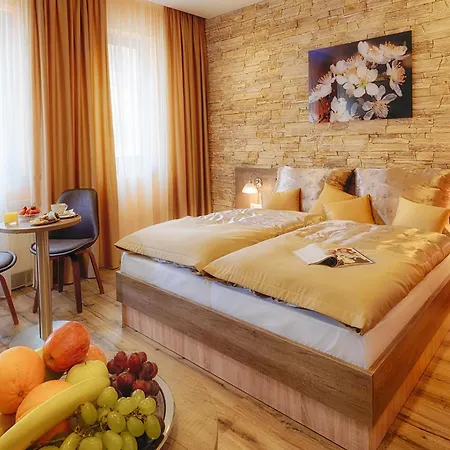 Viktor 3* Bratislava