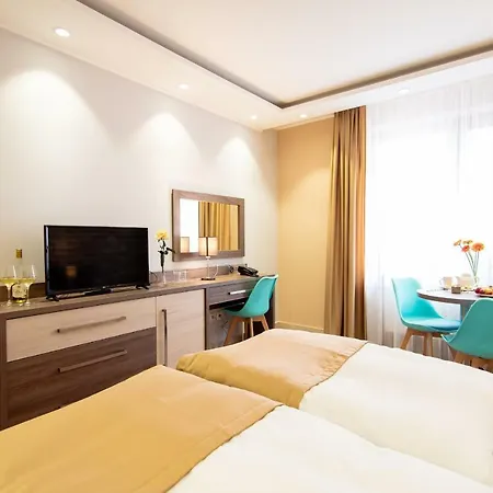 Отель Viktor Братислава