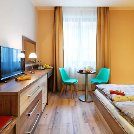 Hotel Viktor 3*